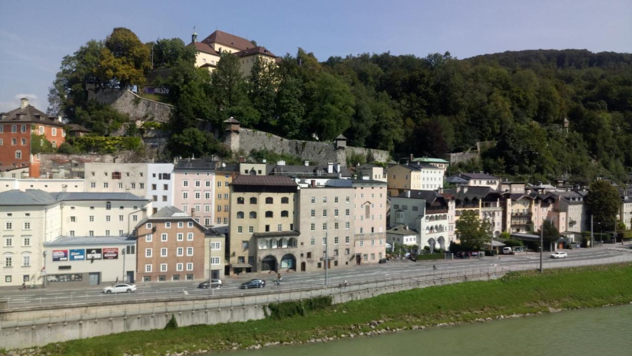 Ferienwohnung Riverside Salzburg Exterior foto